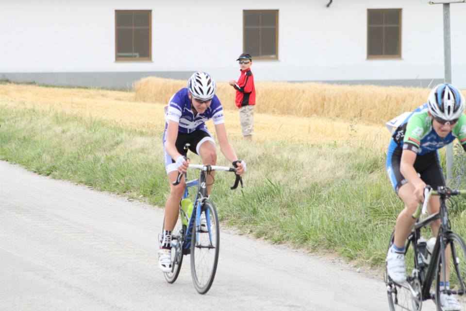 0706-05_Stobl01